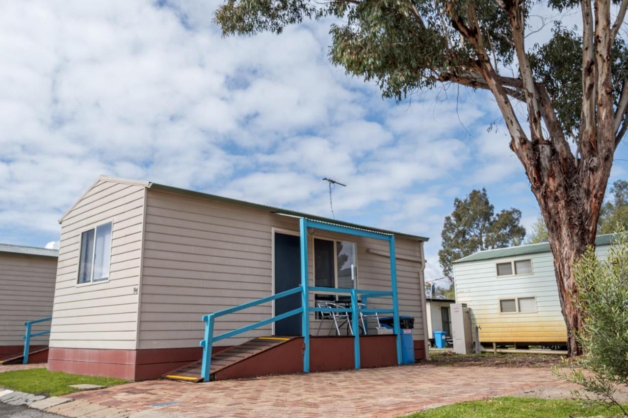 Отель Big4 Perth Midland Tourist Park Middle Swan Номер фото